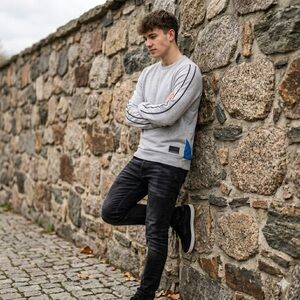 Scotch & Soda Men’s Graphic Sweatshirt – Size M – Grey with Blue Design